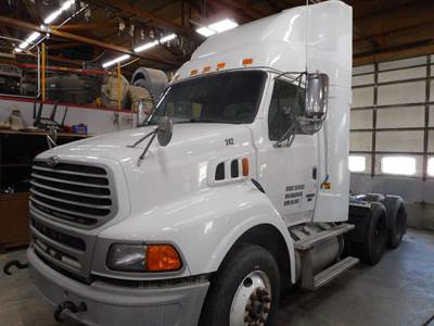 Sterling 9500 Series Salvage Truck