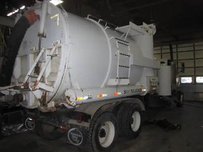 Sterling 9500 Series Salvage Truck