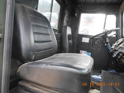 AM General M915A1 Right Seat