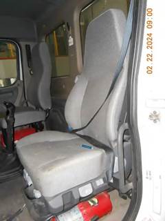 Freightliner Cascadia Left Seat