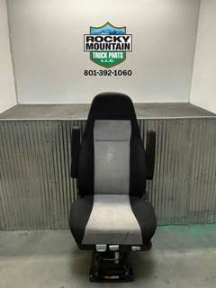 Freightliner Cascadia Left Seat