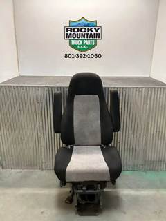Freightliner Cascadia Right Seat