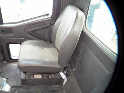 International 9100i Seat