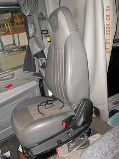 Peterbilt 579 Right Seat