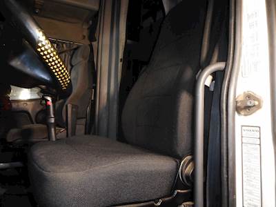 Volvo VNL64T Seat