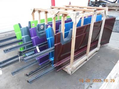 Freightliner Cascadia Left Fairing