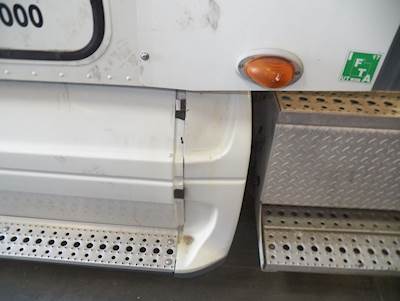 Freightliner Columbia 120 Fairing