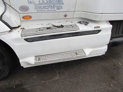 International ProStar Left Fairing