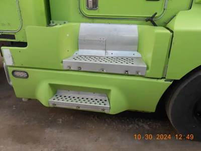 Kenworth T600 Right Fairing