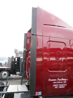Freightliner Cascadia Right Sleeper Fairing
