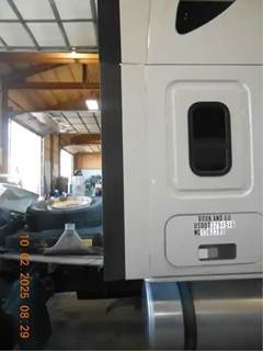 Freightliner Cascadia Sleeper Fairing