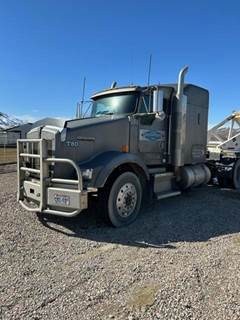Kenworth T800 Sleeper Semi Truck - Mid Roof Sleeper, Caterpillar 410HP, 13 Speed Manual
