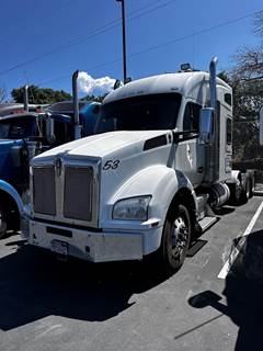 Kenworth T880 Tri Axle Sleeper Semi Truck - Raised Roof Sleeper, Paccar 510HP, 13 Speed Manual