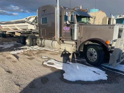 Peterbilt 379 Tri Axle Sleeper Semi Truck - Mid Roof Sleeper, Caterpillar 550HP, 18 Speed Manual