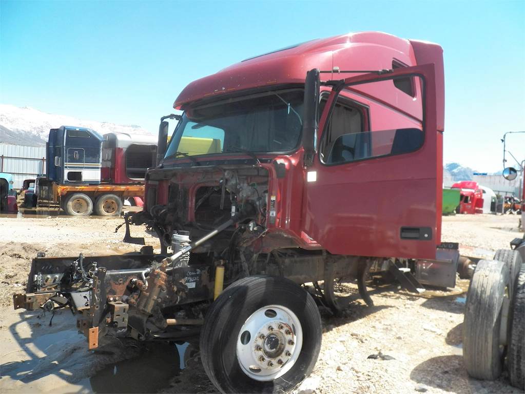 Volvo Semi Truck Parts >> 2000 Volvo Vnl64t660 Sleeper Semi Truck For Sale Farr West Ut Volvo Semi Truck Parts >> 2000 Volvo Vnl64t660 Sleeper Semi Truck For Sale Farr West Ut