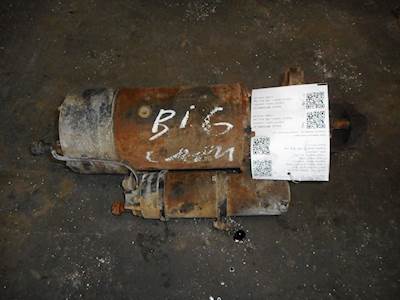 Cummins Big Cam Starter for a 1986 Freightliner CL-112