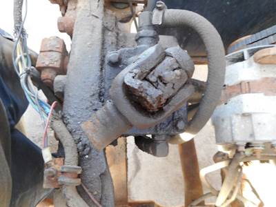 Mack Steering Gear / Rack
