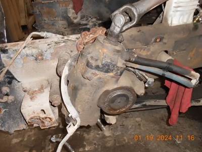 Sheppard M110 PJF31 Steering Gear / Rack for a 1997 Volvo VNL