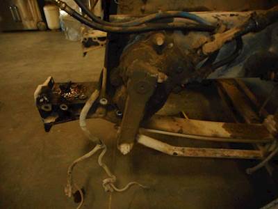 TRW/ROSS Hydrapower Steering Gear / Rack for a 1991 Peterbilt 377