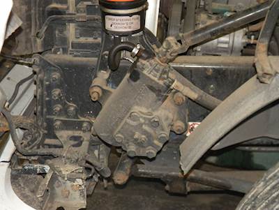 TRW/ROSS Steering Gear / Rack for a 2003 Volvo VNL630