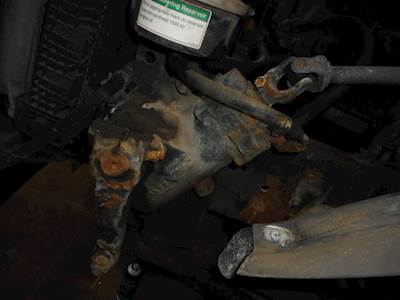 TRW/ROSS Steering Gear / Rack for a 2003 Freightliner CENTURY CLASS 120