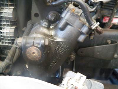 TRW/ROSS TAS65101 Steering Gear / Rack for a 2001 Freightliner COLUMBIA 120