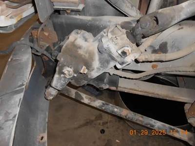 TRW/ROSS Steering Gear / Rack for a 2004 Ford F650