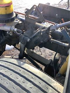 TRW/ROSS Steering Gear / Rack for a 2011 Freightliner Cascadia