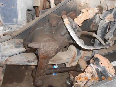 TRW/ROSS TAS65079 Steering Gear / Rack for a 1999 Kenworth W900B