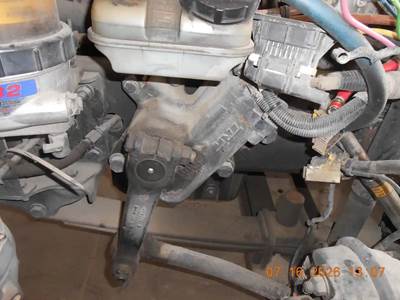 TRW/ROSS THP 60 004 Steering Gear / Rack for a 2014 Freightliner Cascadia