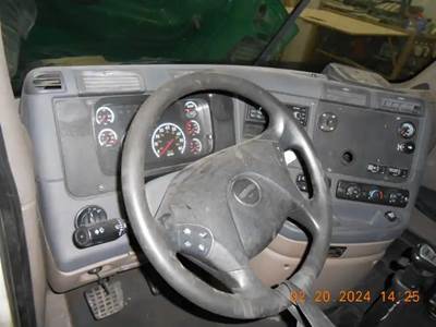 Freightliner Cascadia Steering Wheel