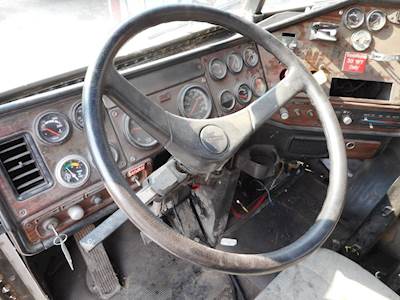 Freightliner FLD Steering Wheel