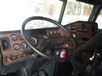 Freightliner FLD112 Steering Wheel