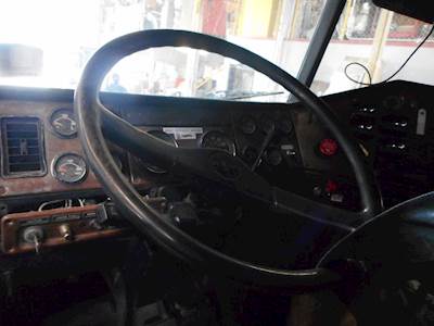 Freightliner FLD120 Steering Wheel for a 1991 Freightliner FLD112