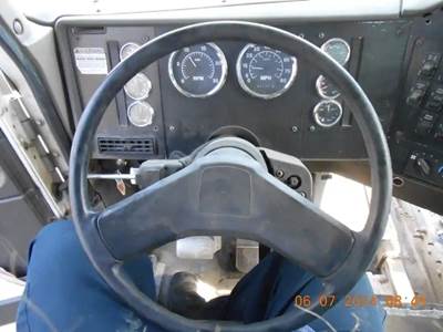 International 9100i Steering Wheel
