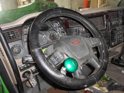 Peterbilt 589 Steering Wheel for a 2018 Peterbilt 579