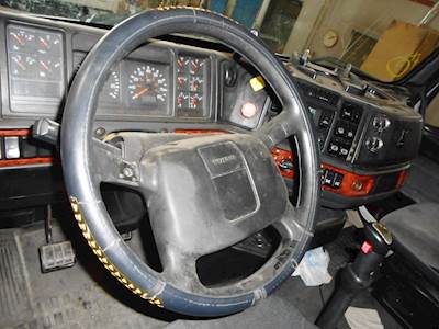 Volvo VNL64T Steering Wheel