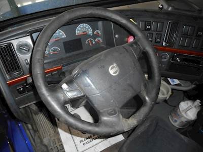 Volvo VNL780 Steering Wheel for a 2004 Volvo VNL 780