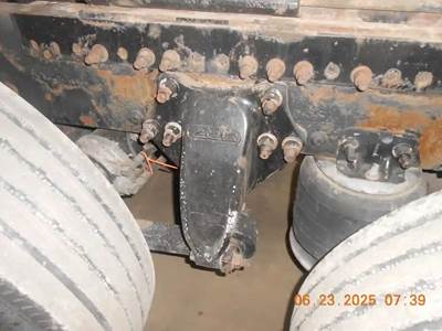 Freightliner AIRLINER Suspension for a 2010 Freightliner Cascadia