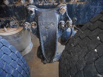 Freightliner FLD Suspension