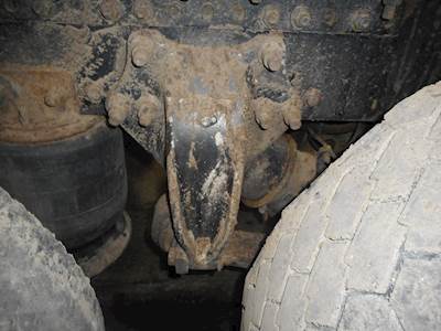 Freightliner FLD Suspension