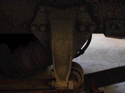 Freightliner FLD120 Suspension