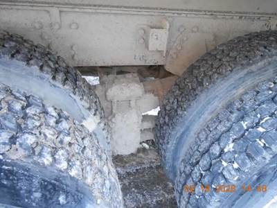 Hendrickson RT340 Suspension for a 1980 Volvowhitegmc AUTOCAR