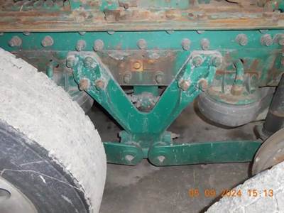 Kenworth T800B Suspension