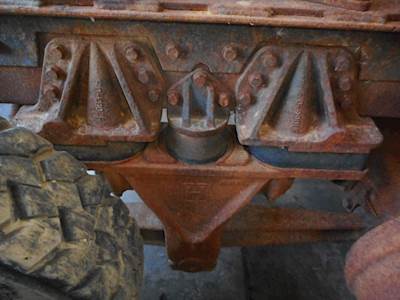 Mack CL700 Suspension