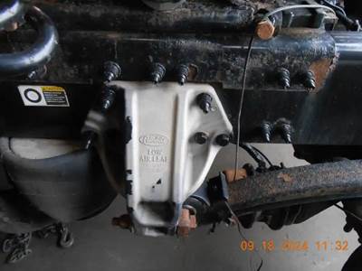 Peterbilt LOW AIR LEAF Suspension for a 2010 Peterbilt 387