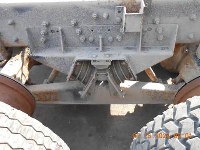 Hendrickson Suspension for a 1998 Sterling 9500 SERIES