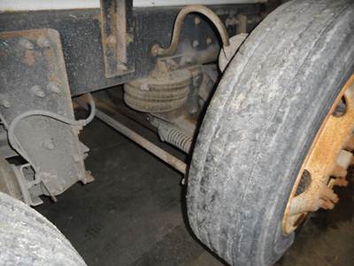 Hendrickson Tag / Pusher Axle for a 2002 Sterling 9500 SERIES