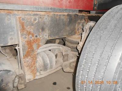 Hendrickson Tag / Pusher Axle for a 2015 Western Star 4900SF