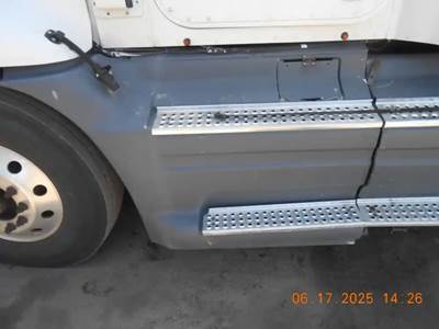 International 9400 Left Tank Fairing